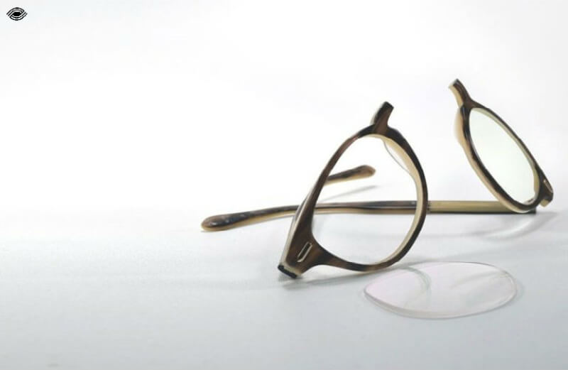 Cách sửa mắt kính tại nhà khi kính bị gẫy đôi