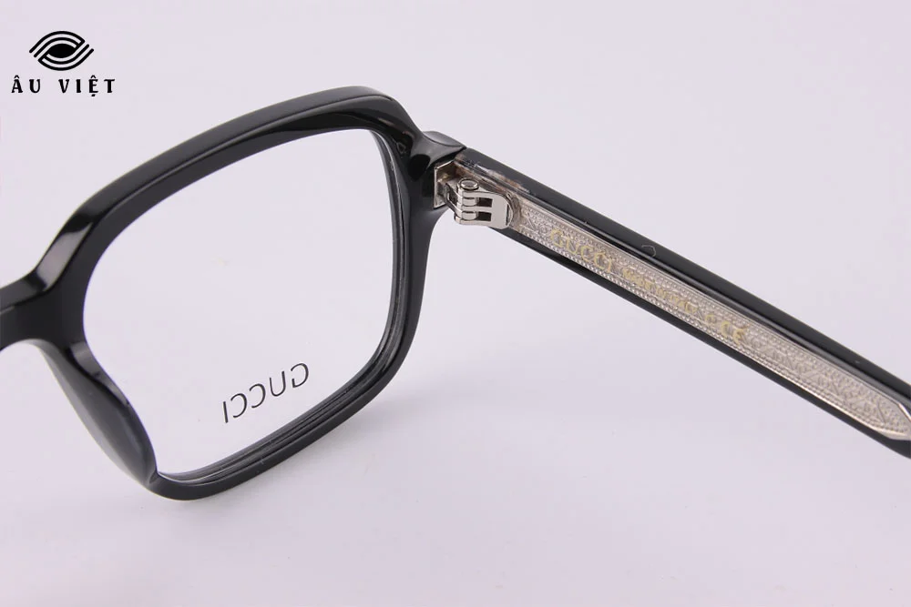 Mắt Kính Âu Việt