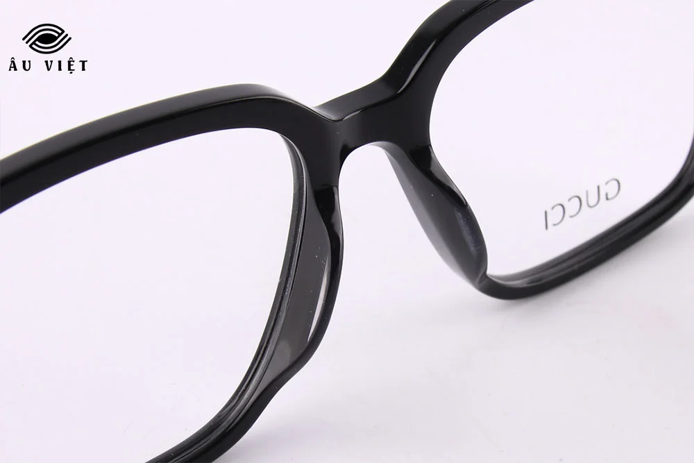 Mắt Kính Âu Việt