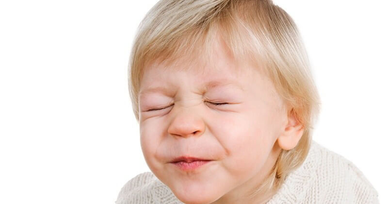 thay đổi thói quen để cải thiện bệnh nháy mắt ở trẻ em